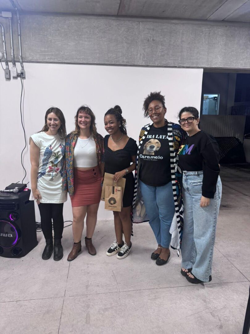 Grupo da oficina de tranças